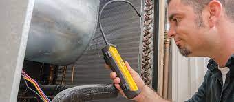 Refrigerant leak detection