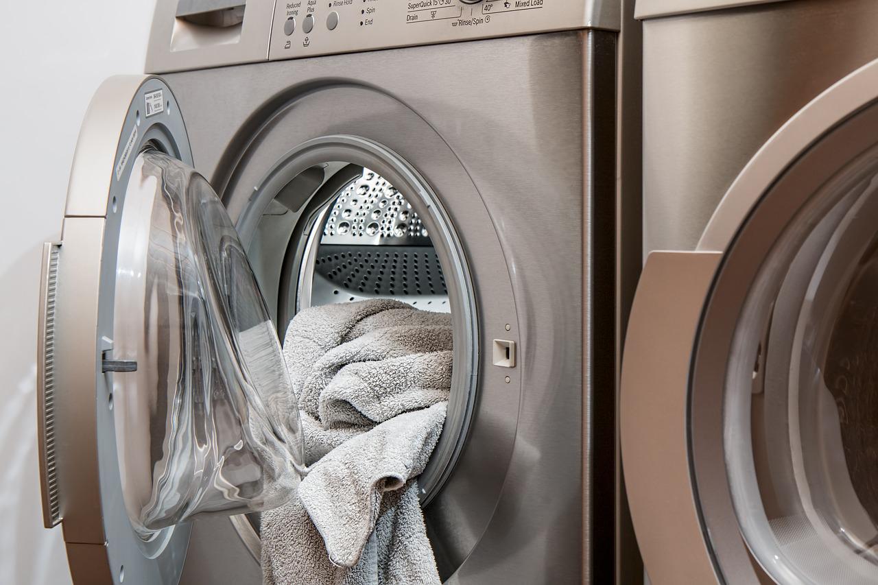 How Dryer Vent Cleaning Boosts Appliance Performance