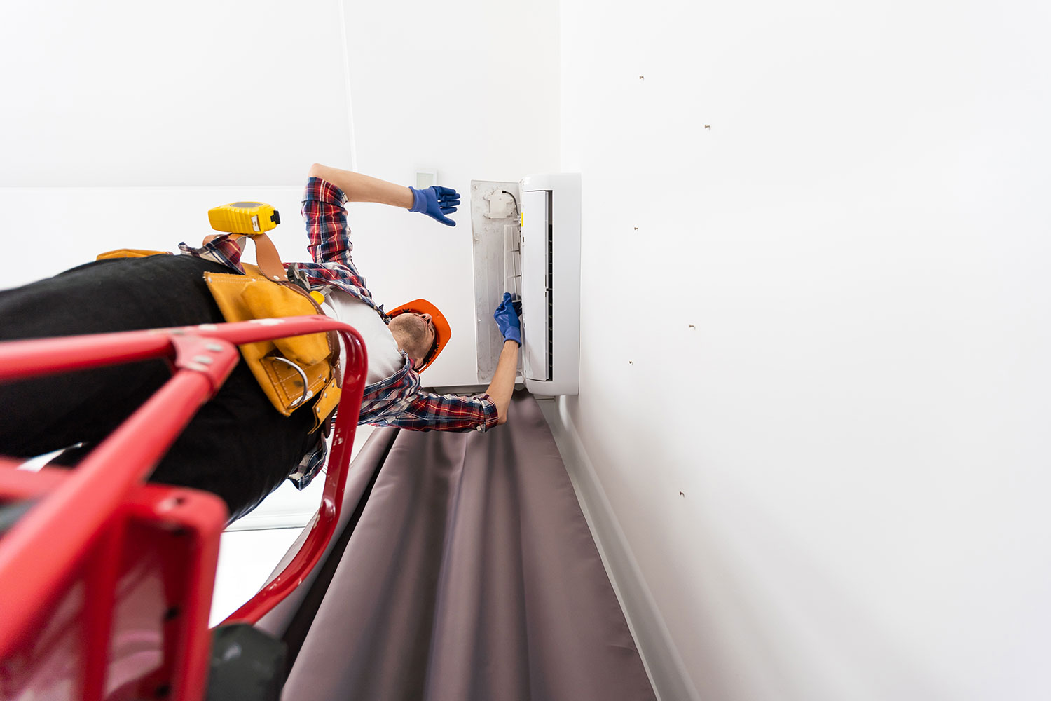 Ensure clean and healthy air in your Ottawa home with professional duct cleaning services. Don't risk DIY methods!